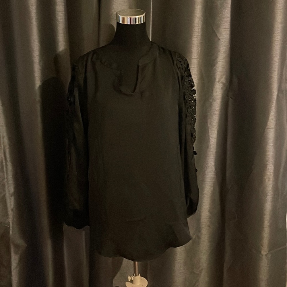 Black long sleeve dress blouse